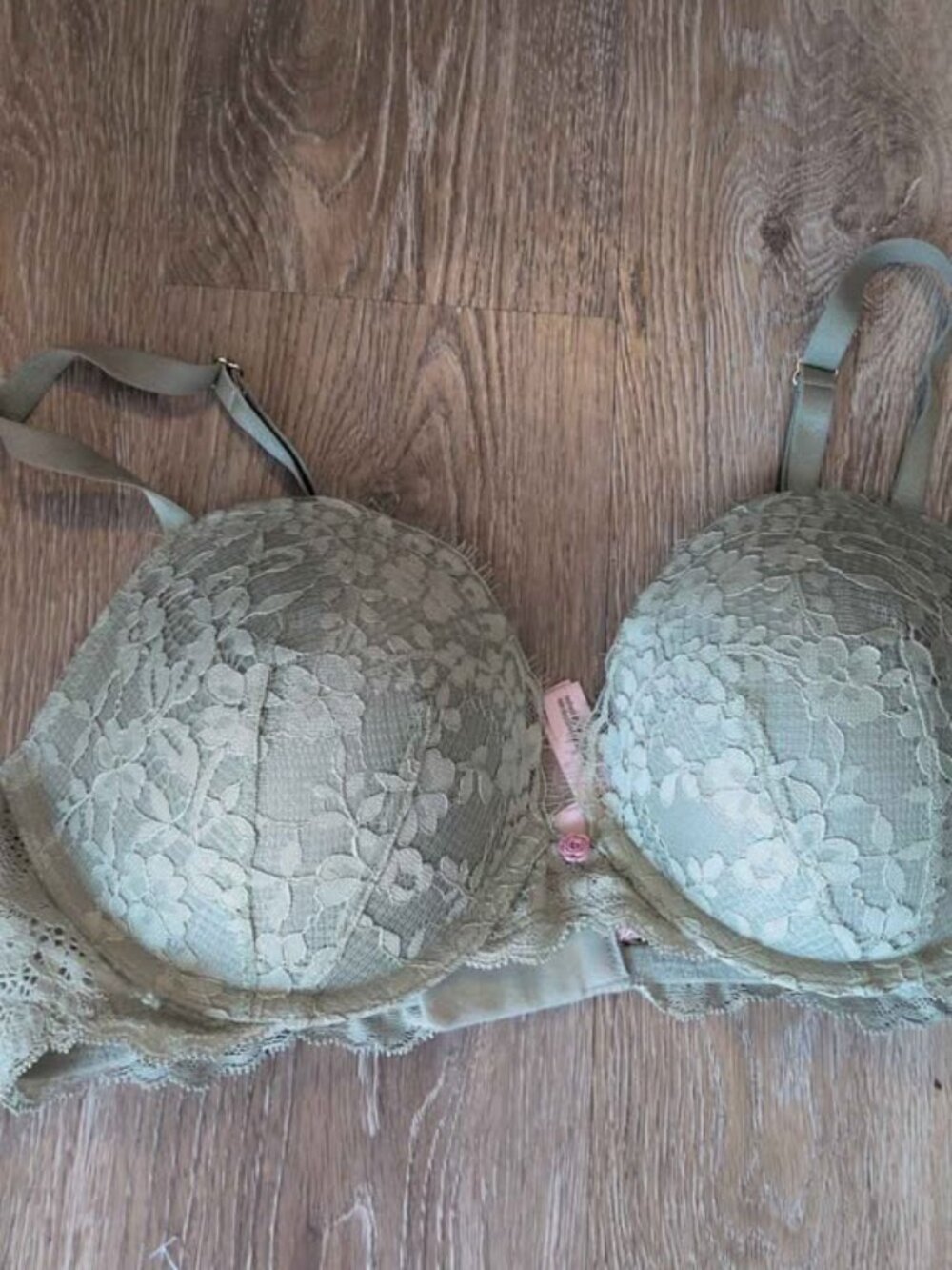 Victoria's Secret Dream Angels Push-Up Bra 36C
